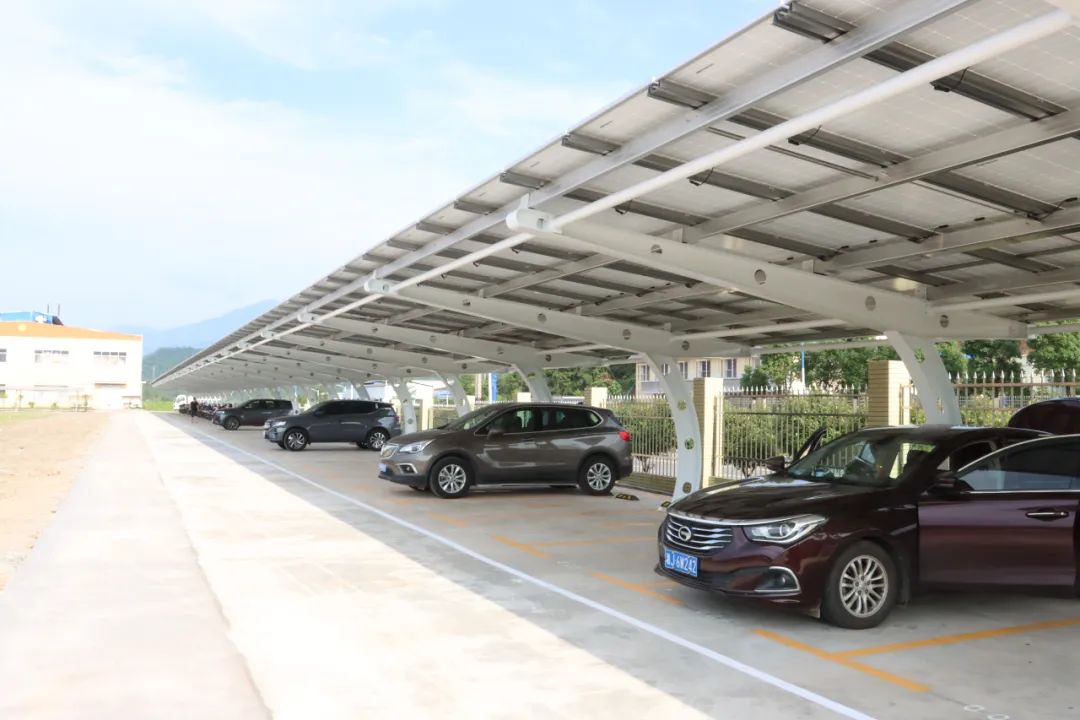 �������޹�����ɫ��Դ���޹�˾