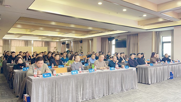 ���޹���