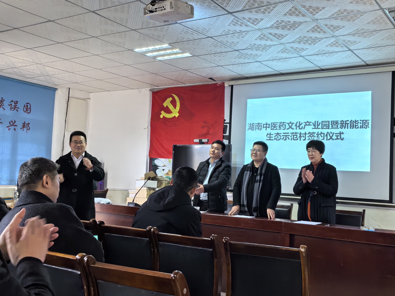 ���޹���