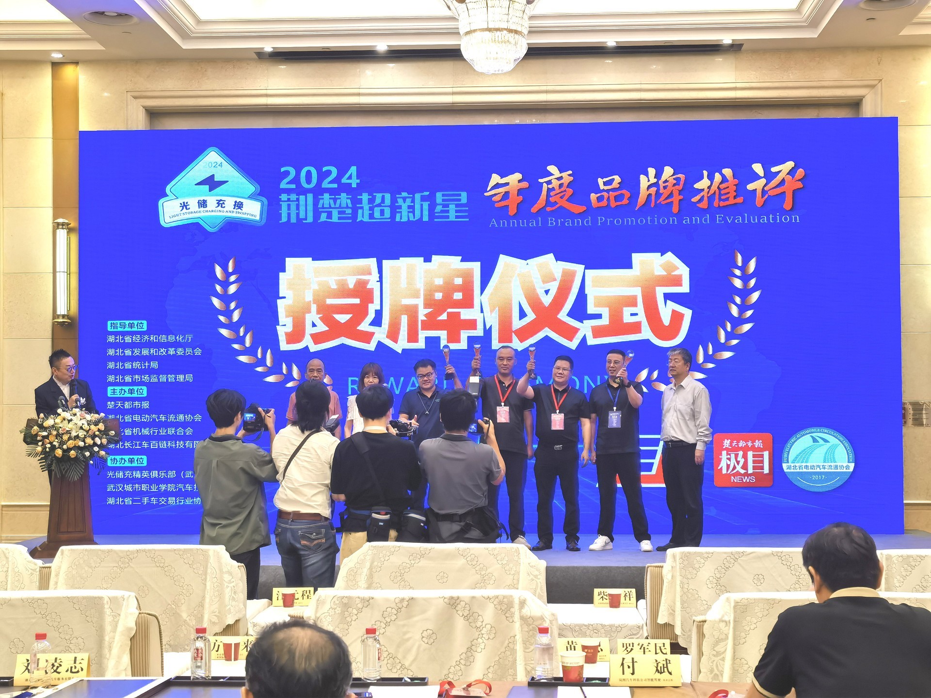 ���޹���