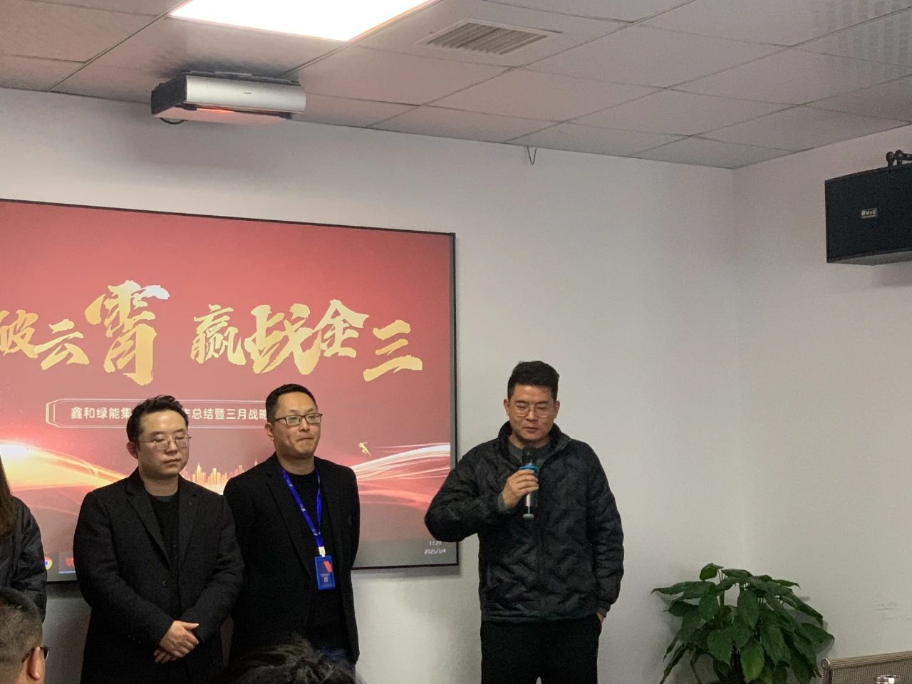 ���޹���